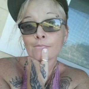 Meet your Posher, Christi lee